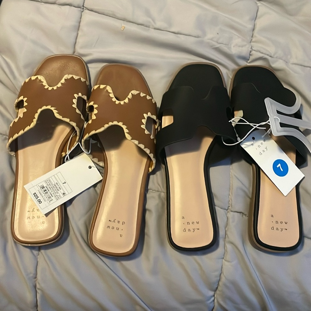 A new day black and brown H sandals size 7